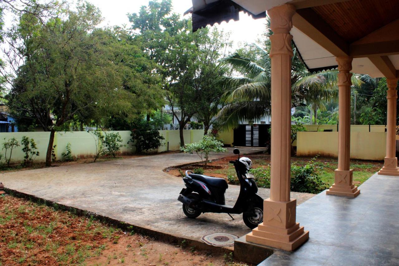 Ashoka Villa Jaffna Bagian luar foto