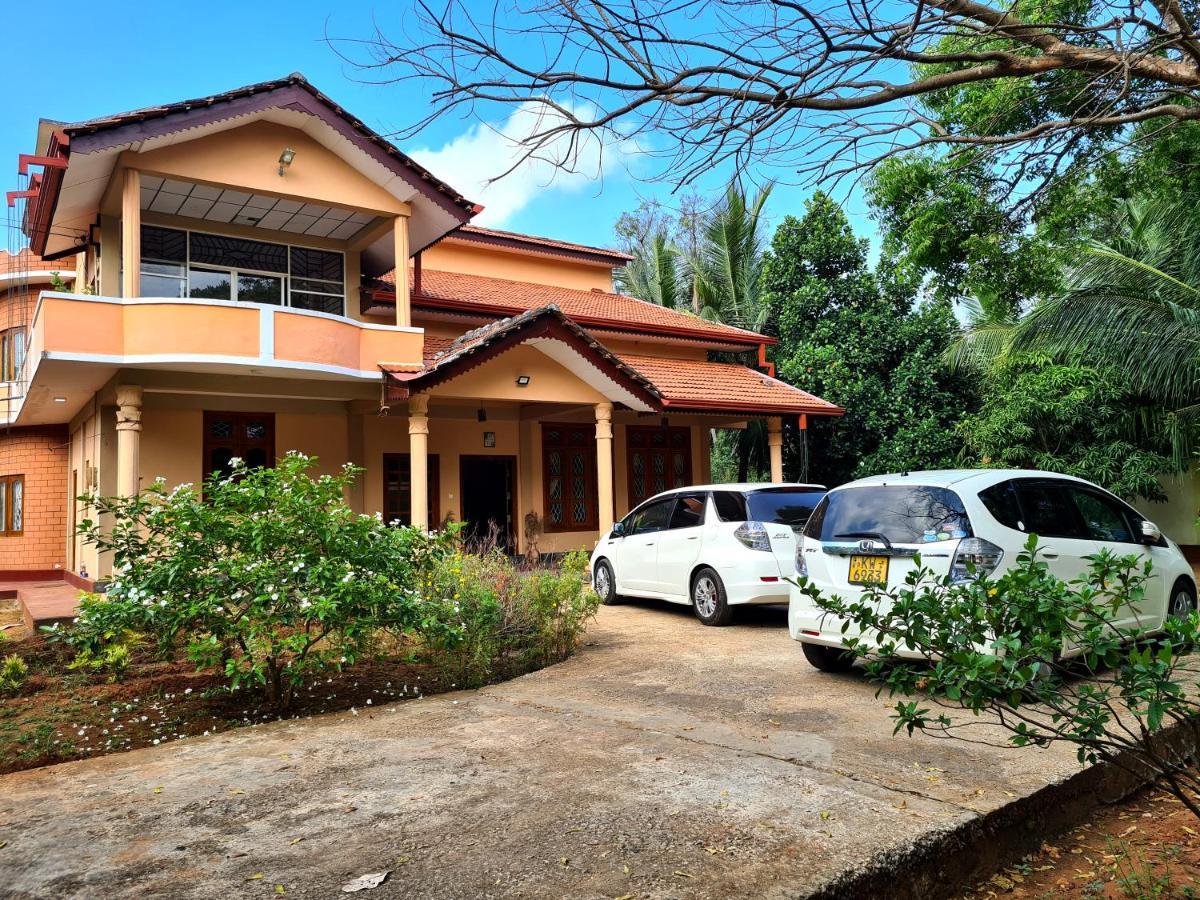 Ashoka Villa Jaffna Bagian luar foto